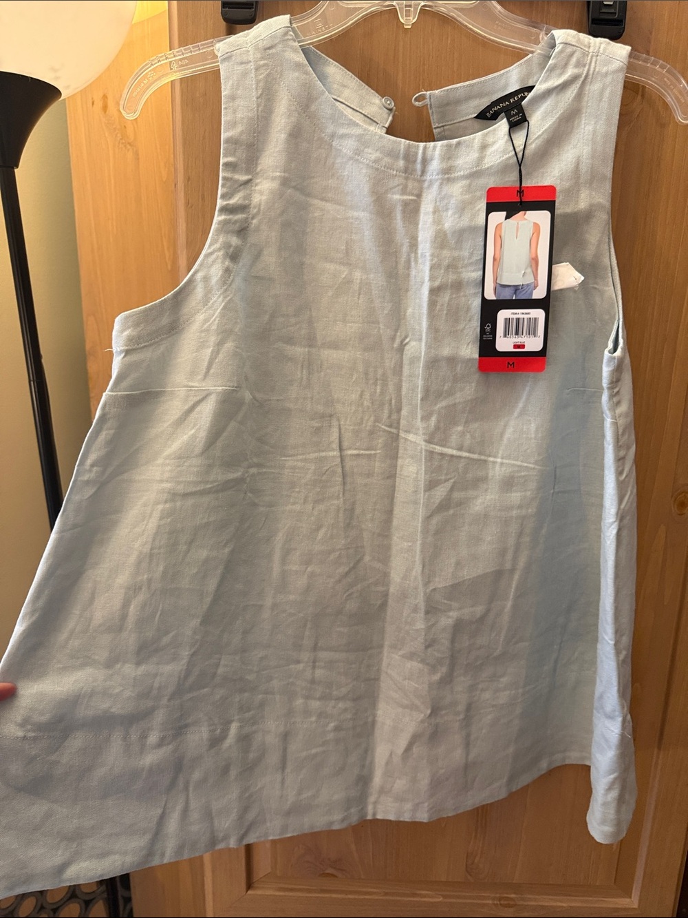 Banana Republic Women's
Linen Blend Sleeveless -  Medium
